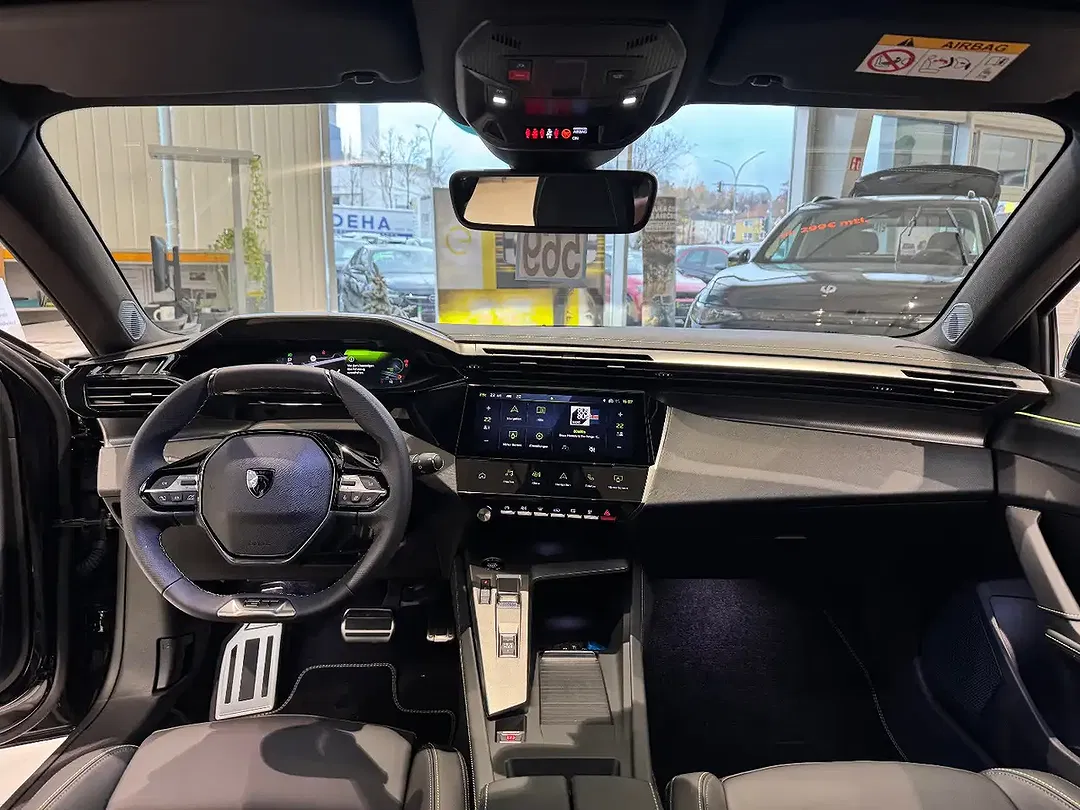 Peugeot 308 - Thumbnail 12