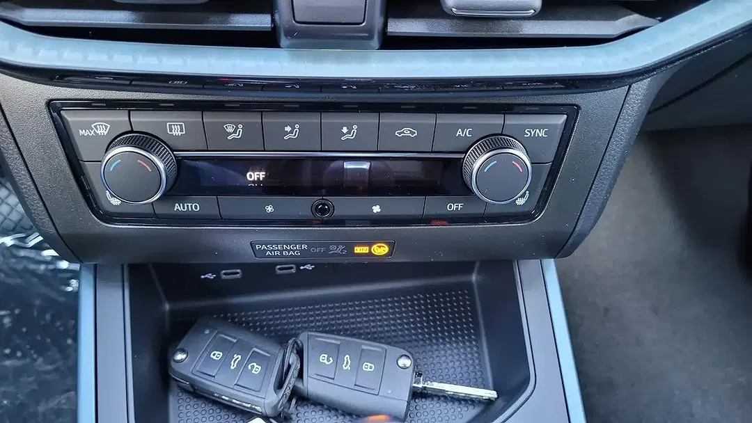 SEAT Arona - Thumbnail 12