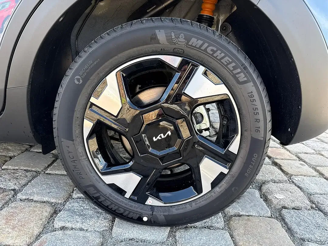 Kia Stonic - Thumbnail 12