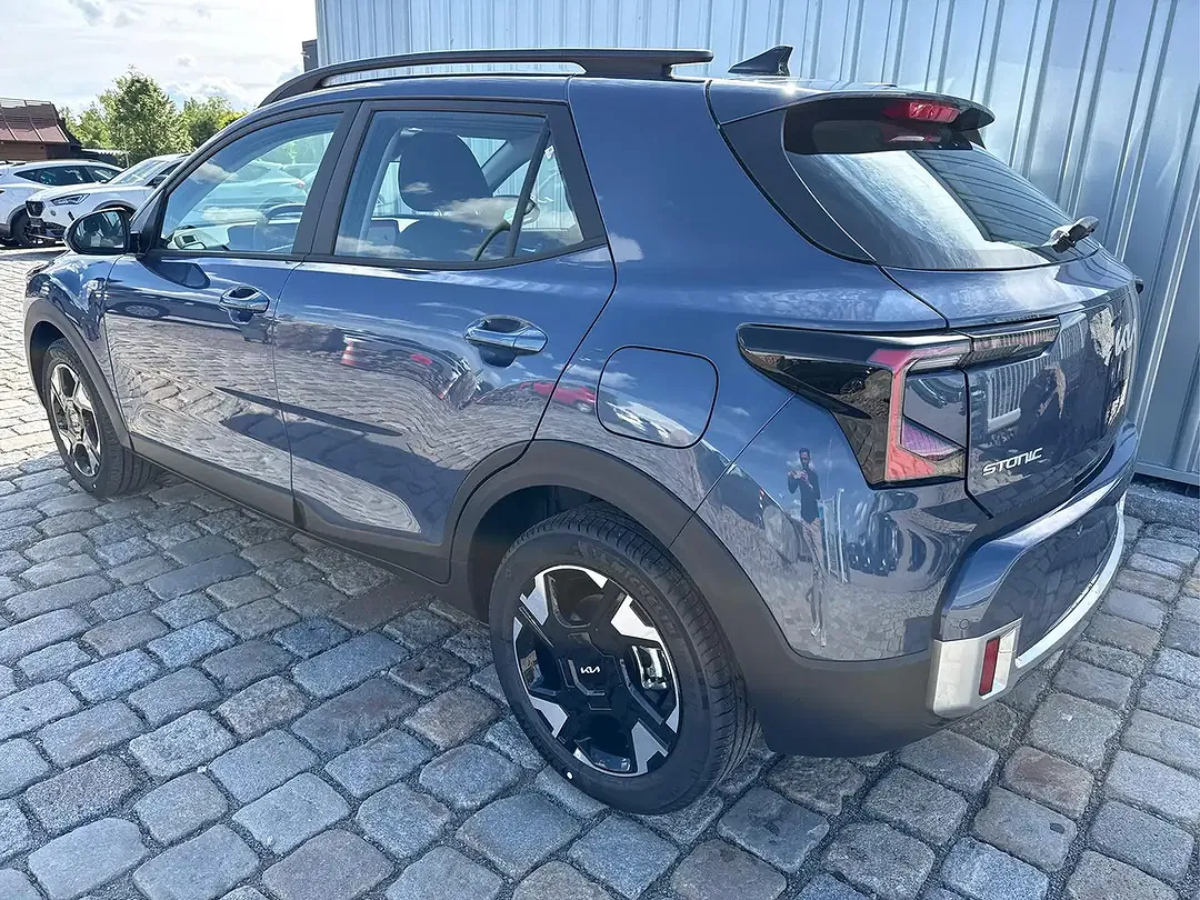 Kia Stonic - Thumbnail 4