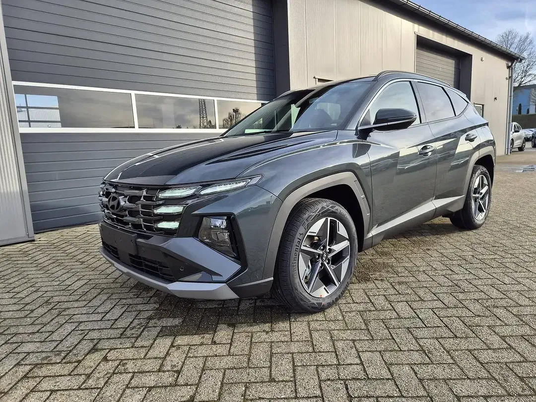 Hyundai TUCSON - Thumbnail 1