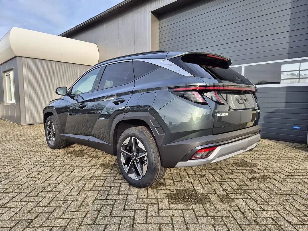 Hyundai TUCSON - Thumbnail 3