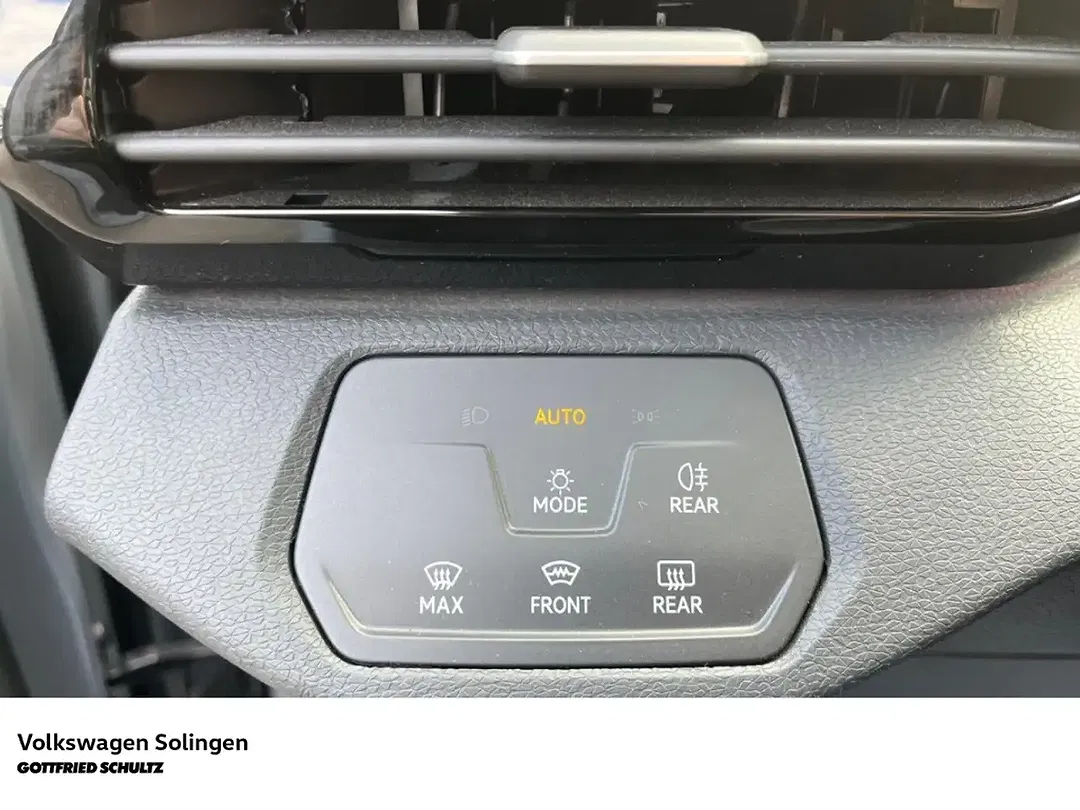 Volkswagen ID.4 - Thumbnail 10