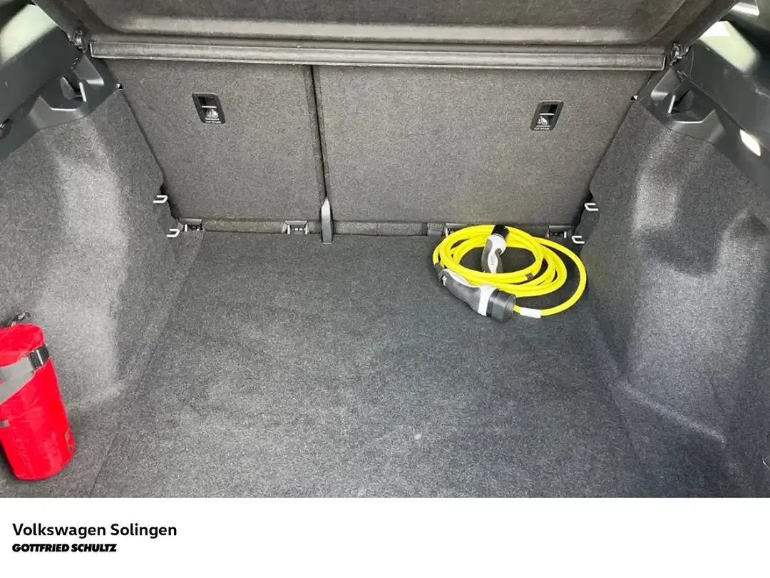 Volkswagen ID.4 - Thumbnail 6