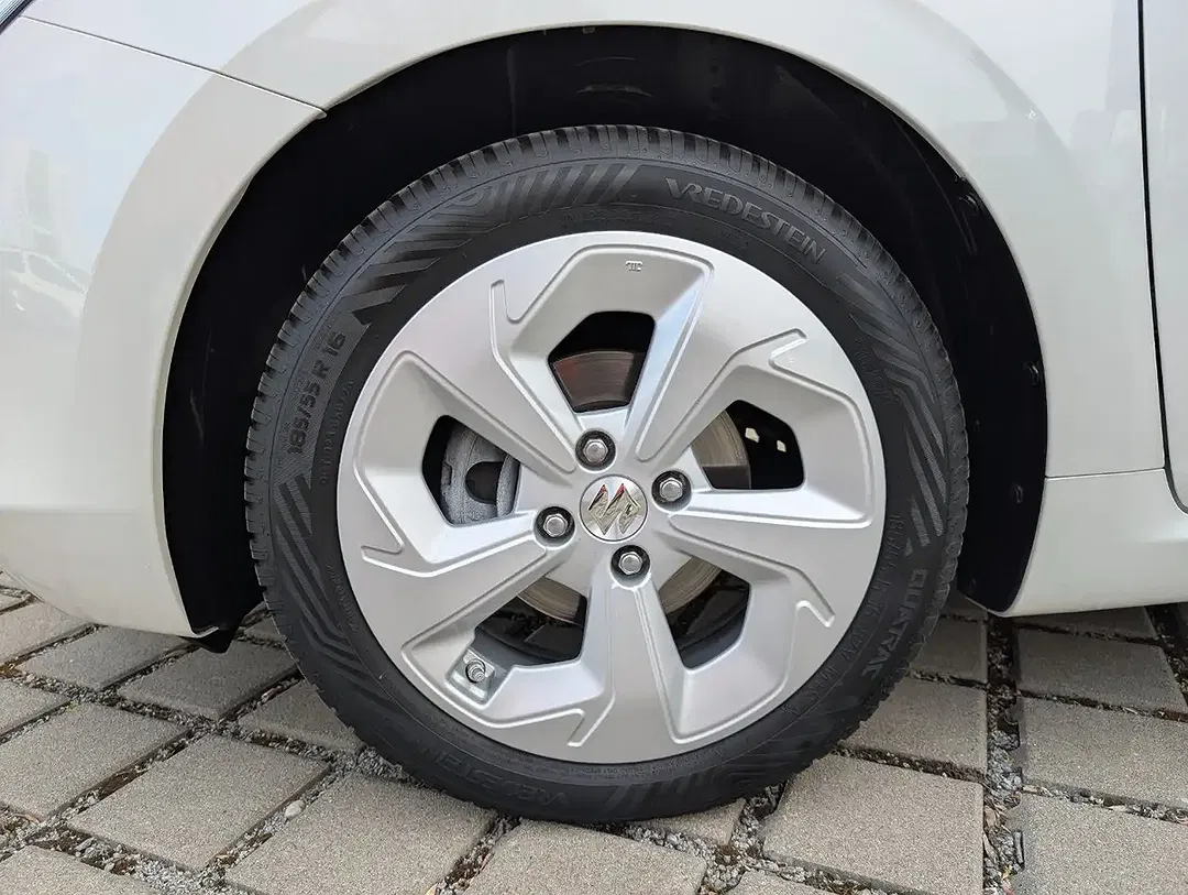 Suzuki Swift - Thumbnail 6