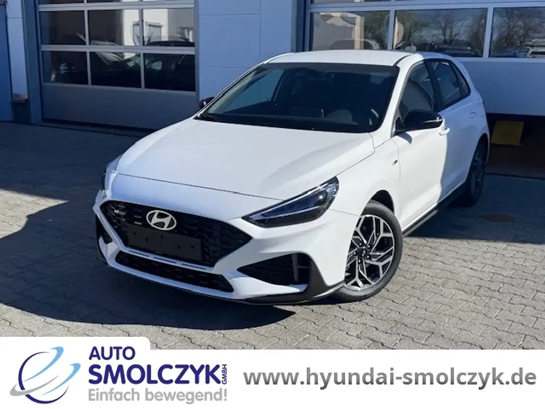Hyundai i30 - Thumbnail 1