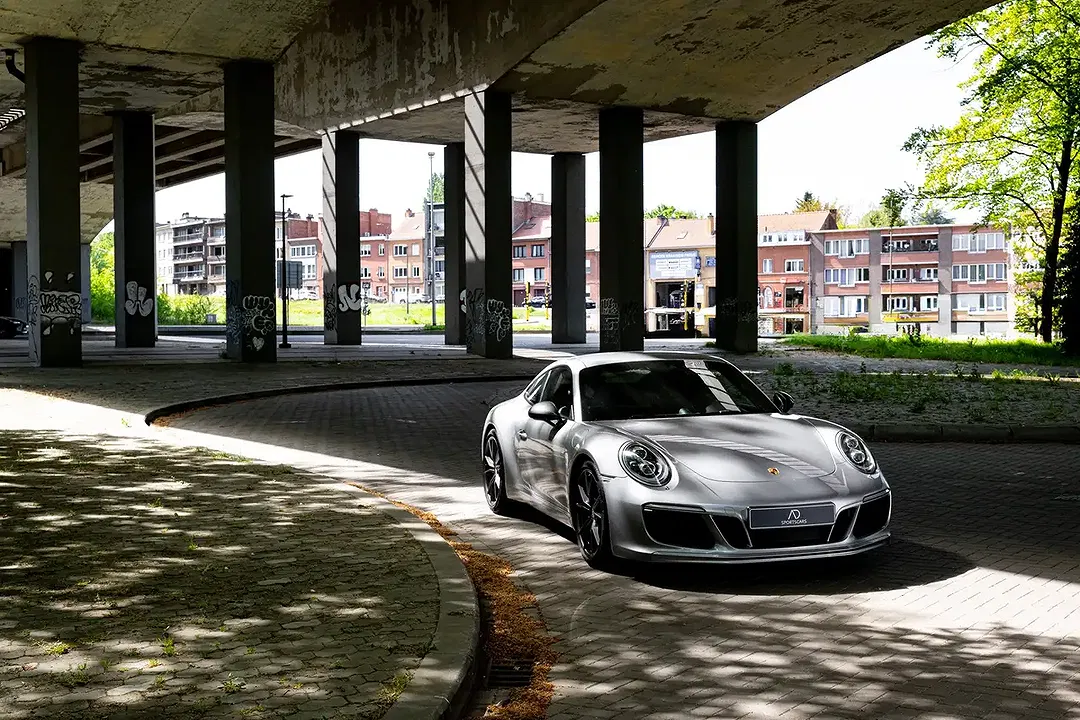 Porsche 991 - Thumbnail 2