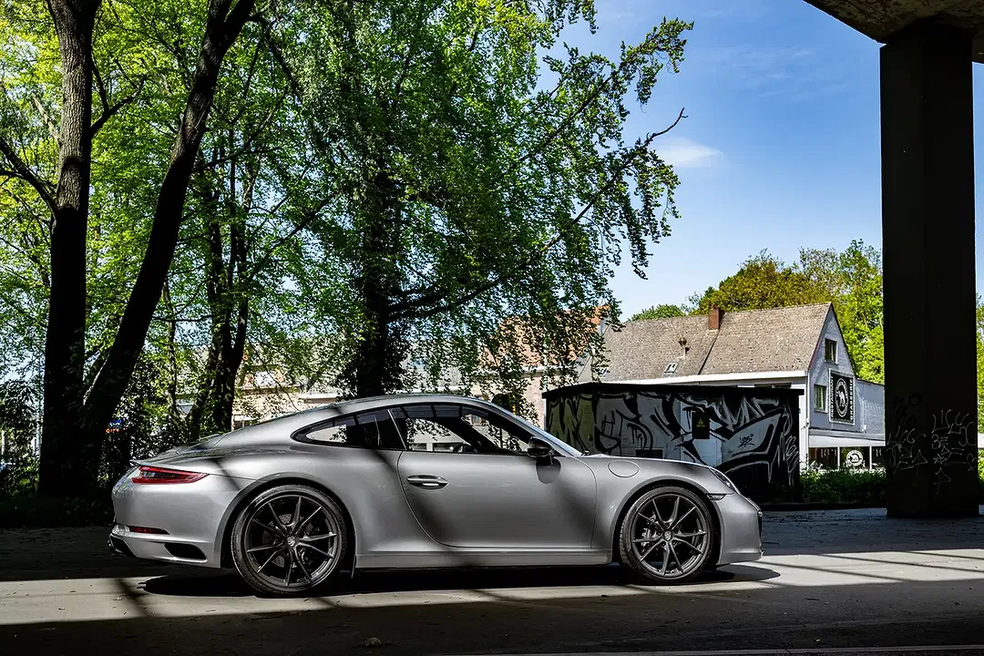 Porsche 991 - Thumbnail 3
