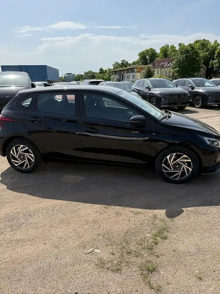Hyundai i20 - Thumbnail 4