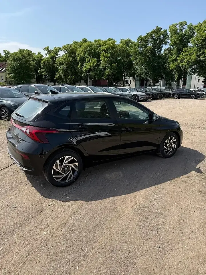 Hyundai i20 - Thumbnail 5