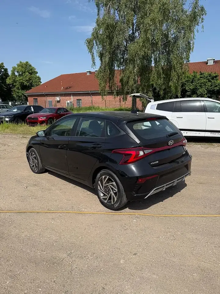 Hyundai i20 - Thumbnail 6