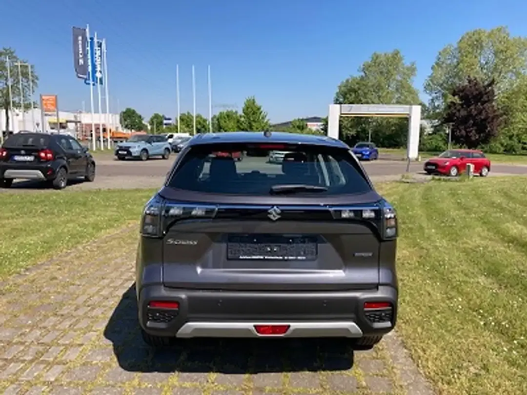 Suzuki S-Cross - Thumbnail 6