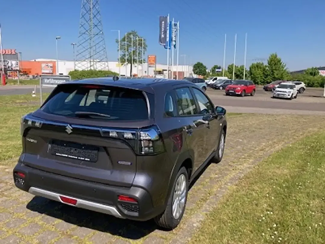 Suzuki S-Cross - Thumbnail 7