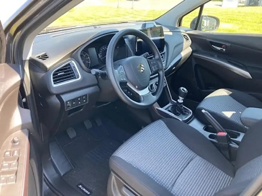 Suzuki S-Cross - Thumbnail 9