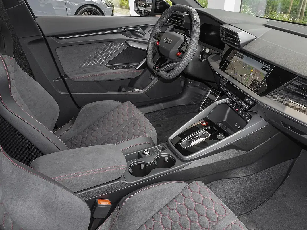 Audi RS3 - Thumbnail 6