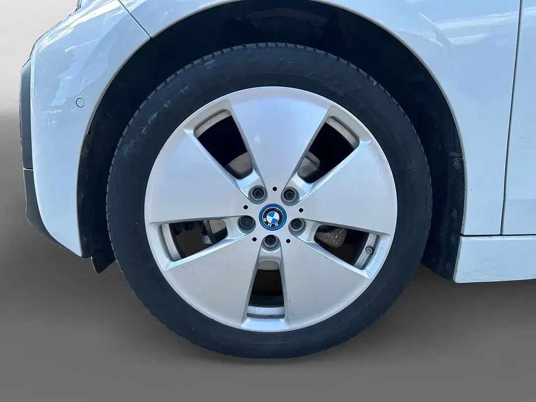 BMW i3 - Thumbnail 9