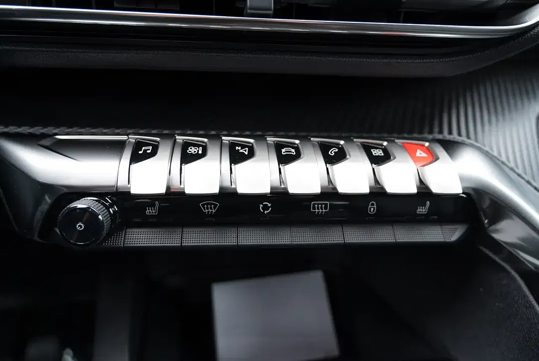 Peugeot 5008 - Thumbnail 10