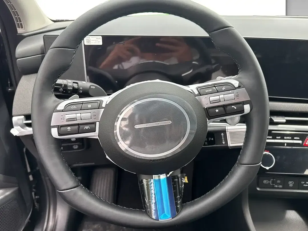 Hyundai TUCSON - Thumbnail 9