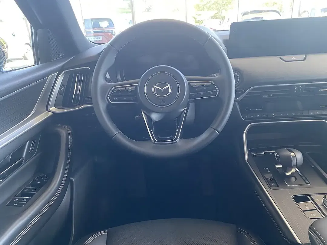 Mazda CX-60 - Thumbnail 3