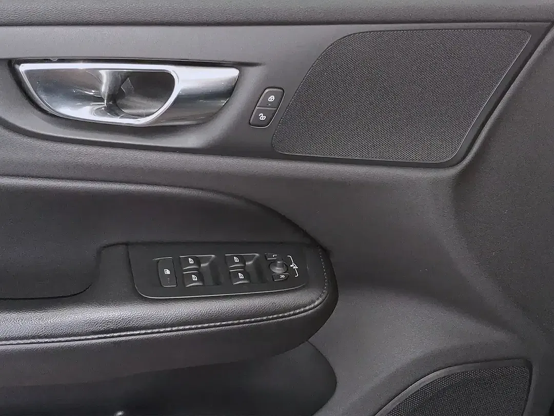 Volvo V60 - Thumbnail 11