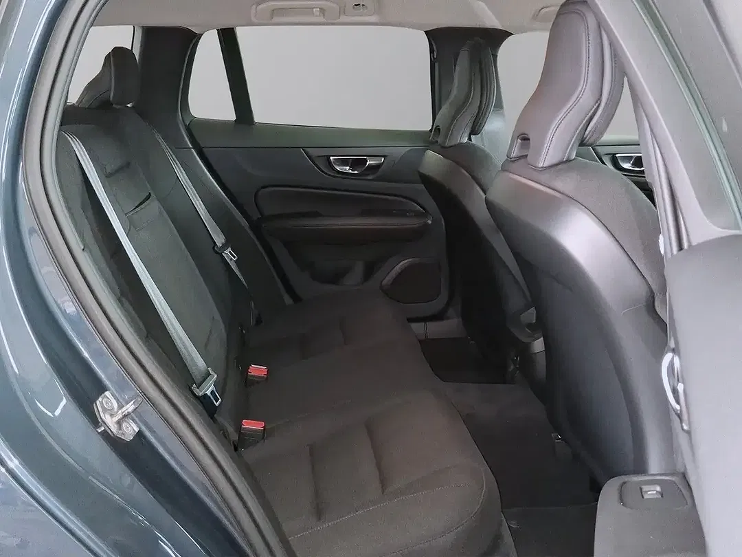 Volvo V60 - Thumbnail 24