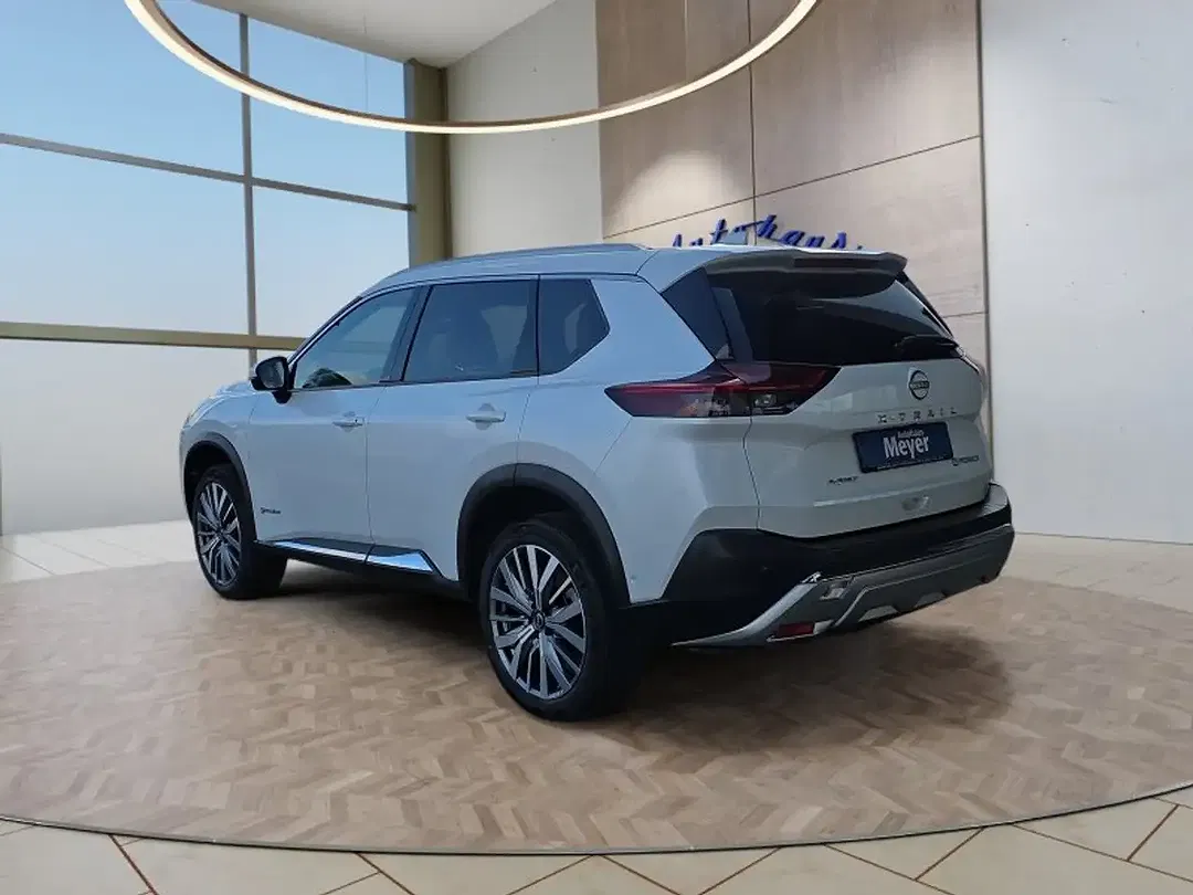 Nissan X-Trail - Thumbnail 3