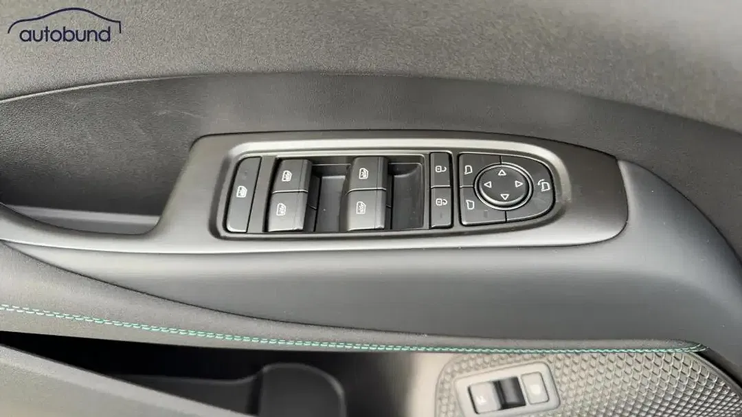 BYD Seal 6 - Thumbnail 13