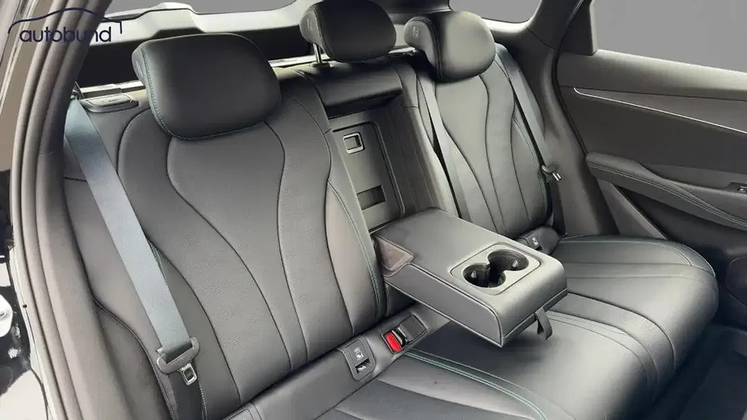 BYD Seal 6 - Thumbnail 6