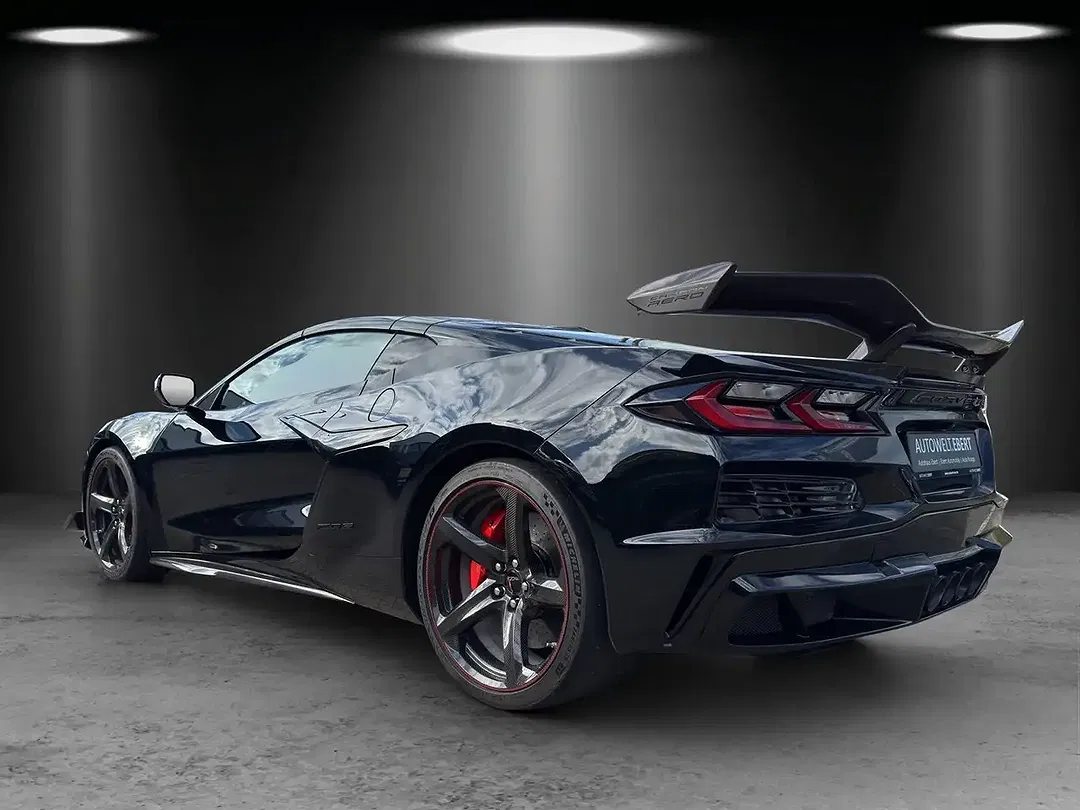 Corvette Z06 - Thumbnail 2