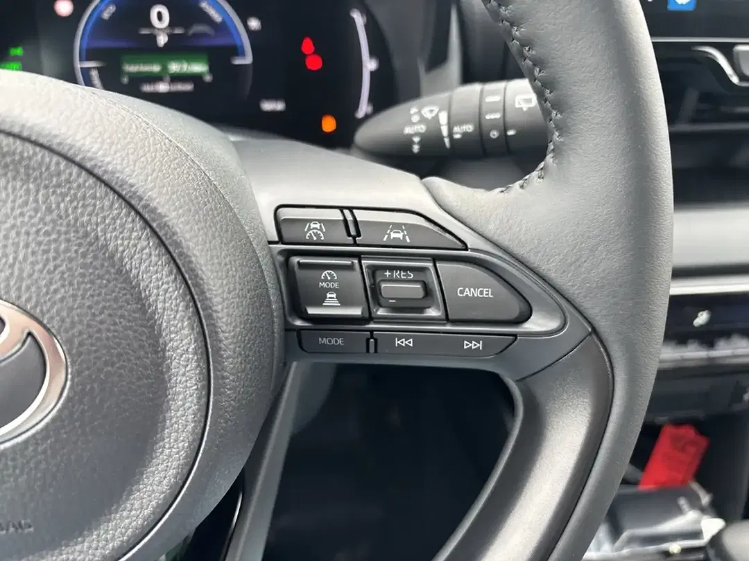 Toyota Yaris - Thumbnail 15