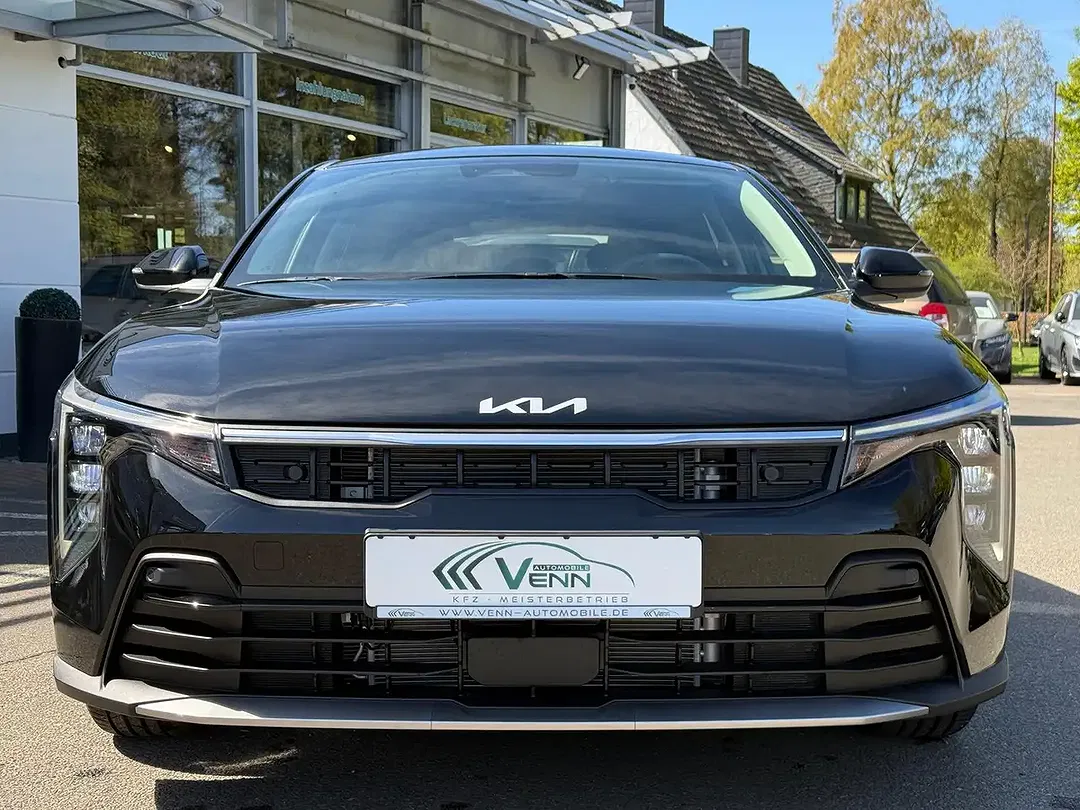 Kia K4 - Thumbnail 3
