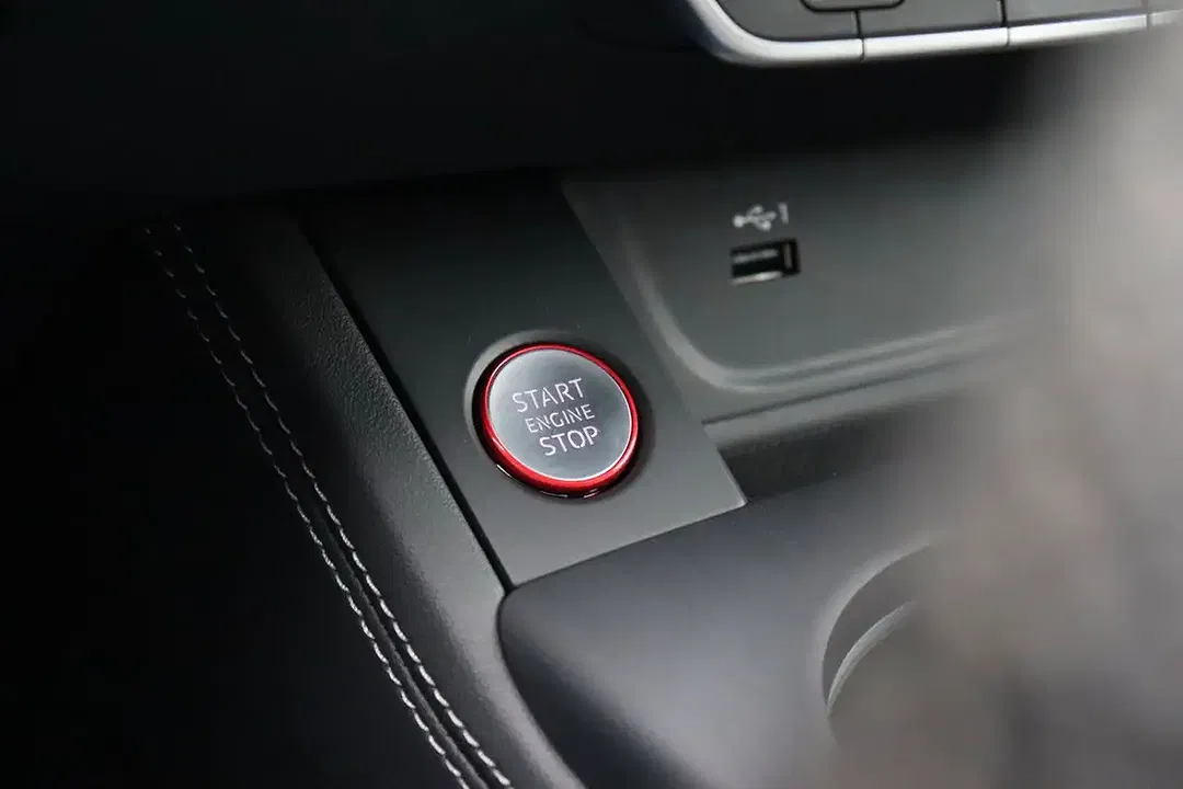 Audi RS5 - Thumbnail 26