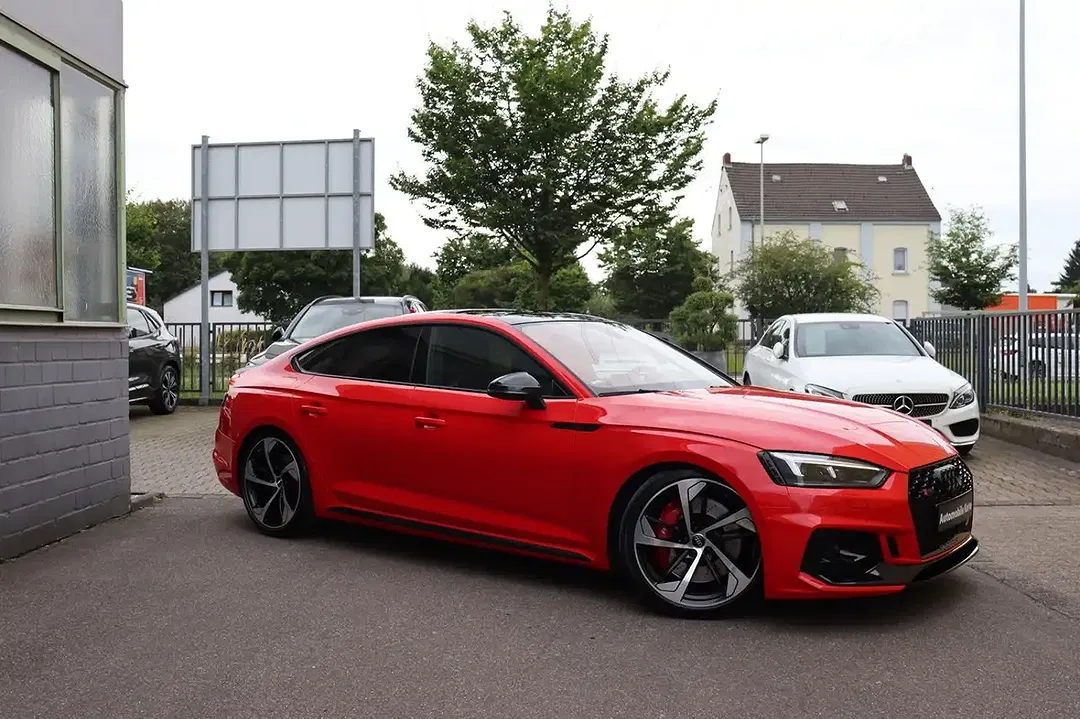 Audi RS5 - Thumbnail 3