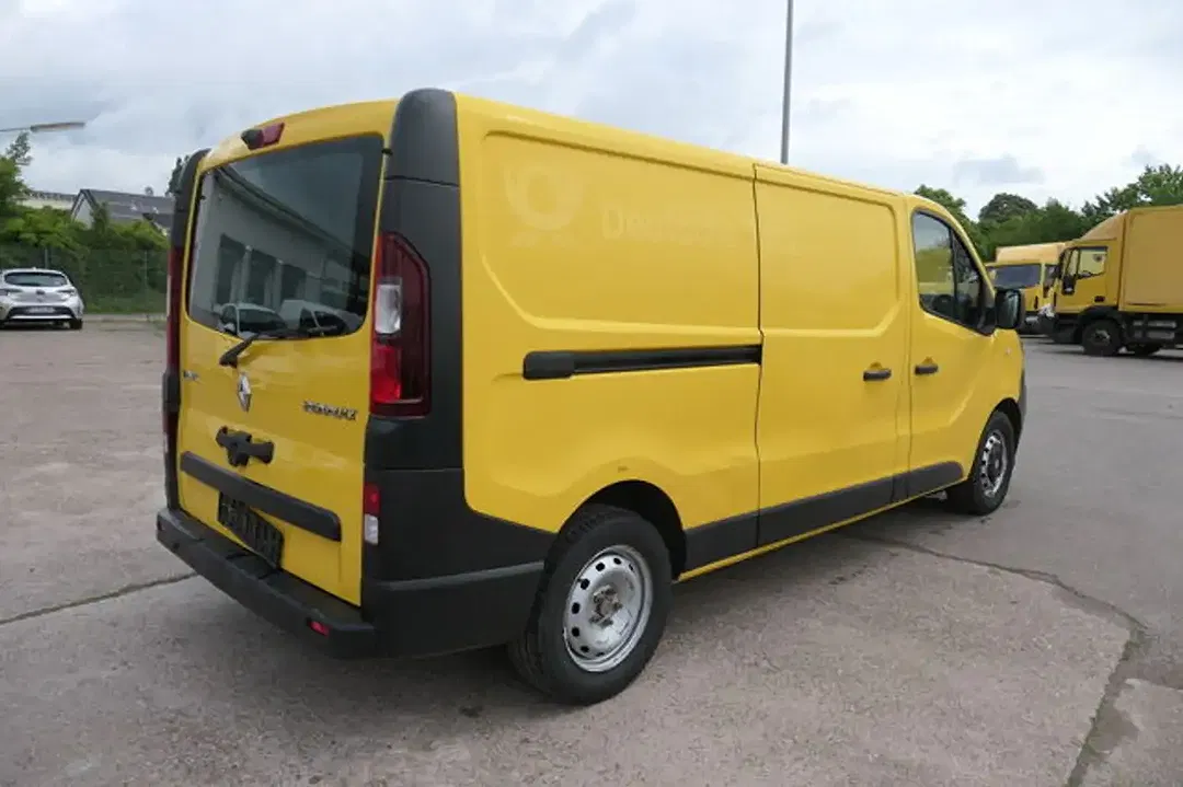 Renault Trafic - Thumbnail 3