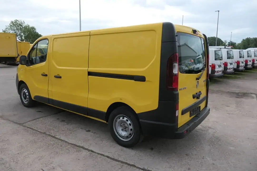 Renault Trafic - Thumbnail 4