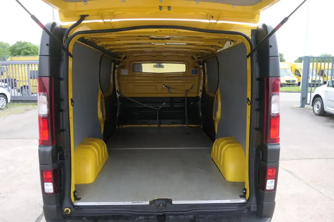 Renault Trafic - Thumbnail 6