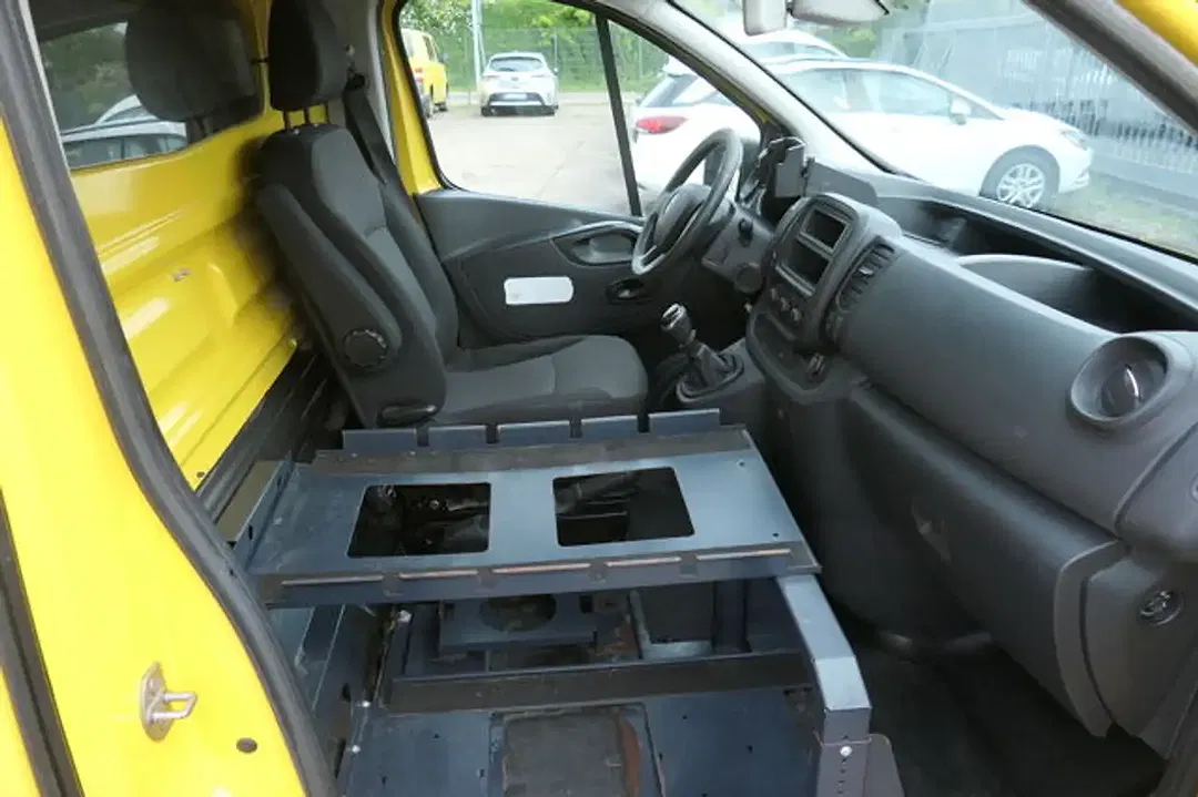Renault Trafic - Thumbnail 7