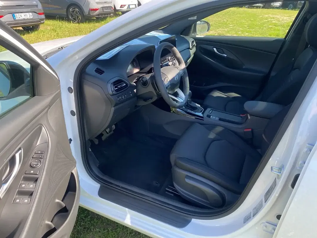 Hyundai i30 - Thumbnail 11
