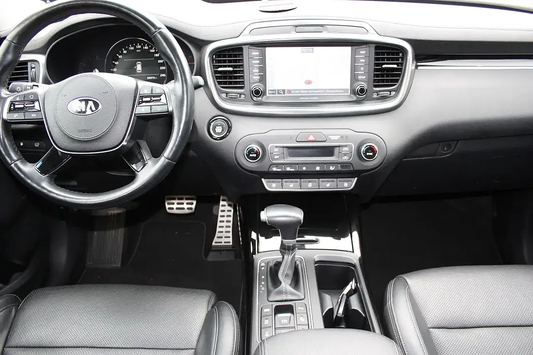 Kia Sorento - Thumbnail 12