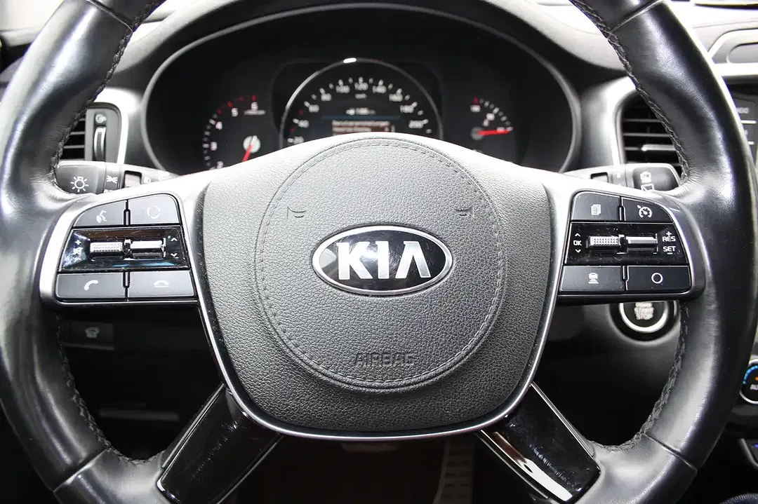 Kia Sorento - Thumbnail 14