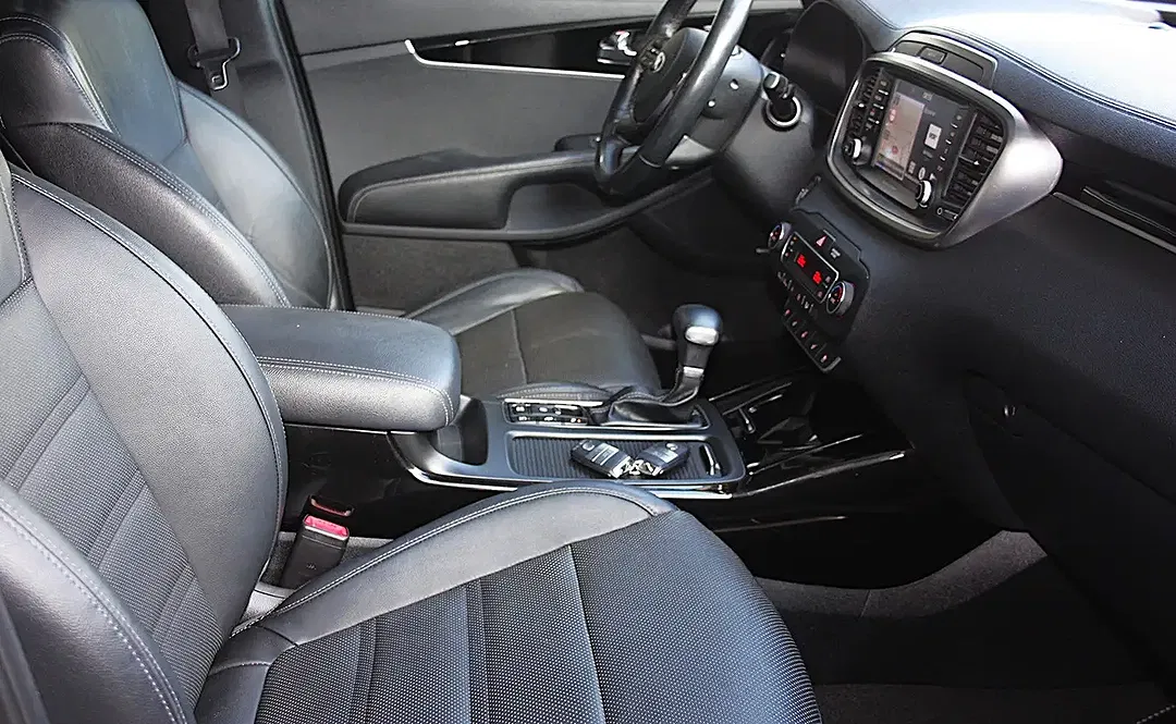 Kia Sorento - Thumbnail 9