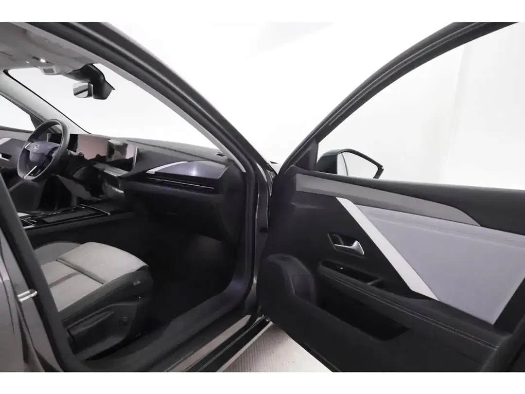 Opel Astra - Thumbnail 21