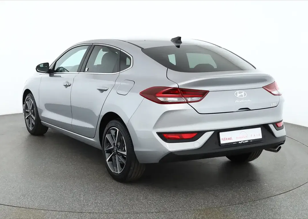 Hyundai i30 - Thumbnail 2