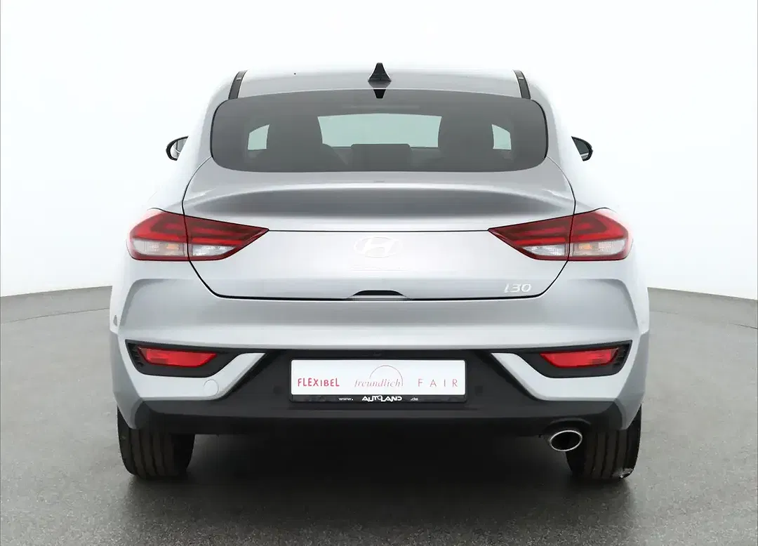 Hyundai i30 - Thumbnail 3