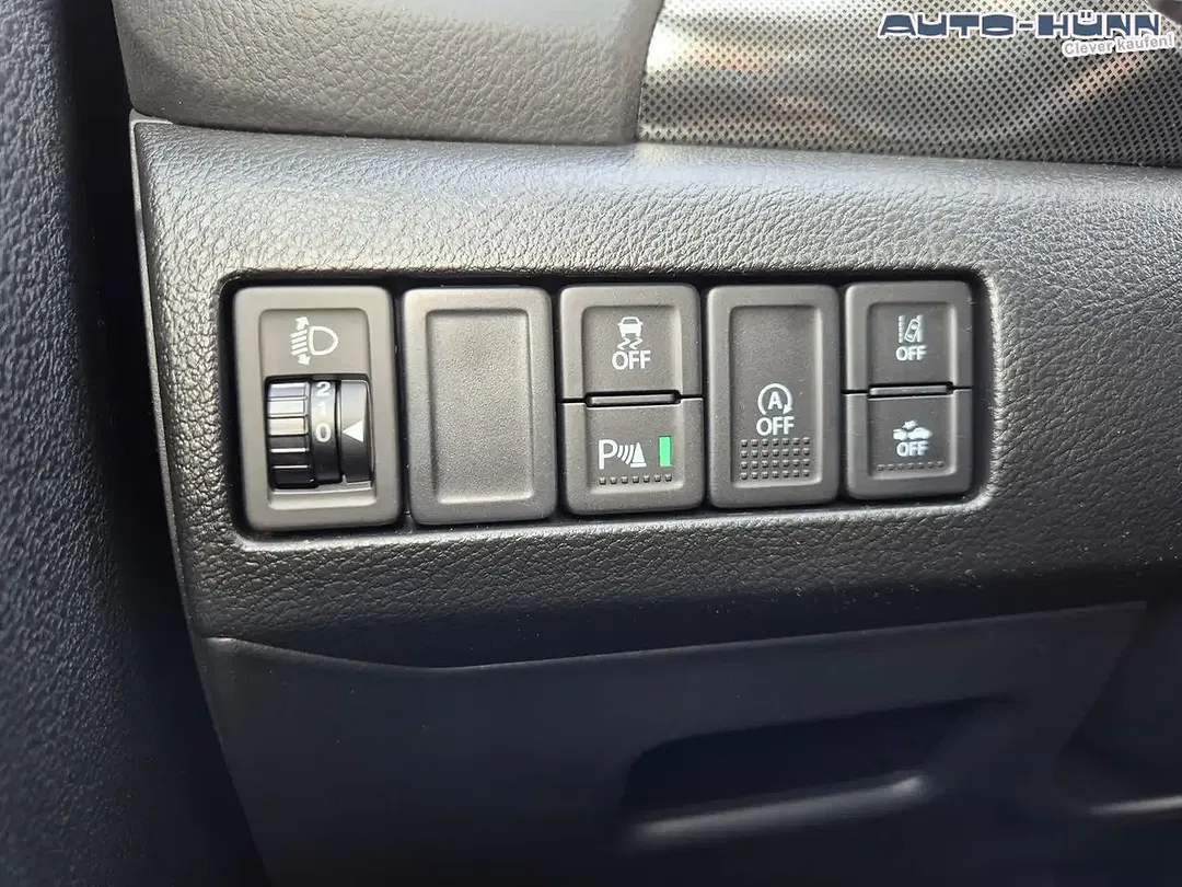Suzuki Vitara - Thumbnail 14