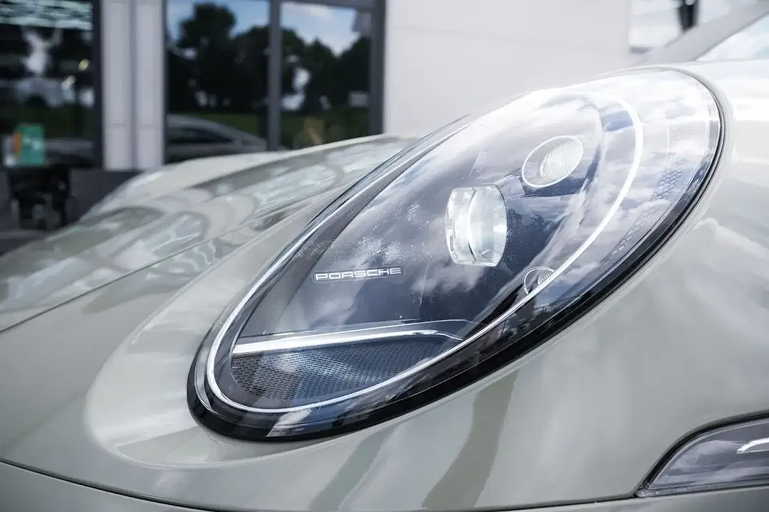 Porsche 992 - Thumbnail 10