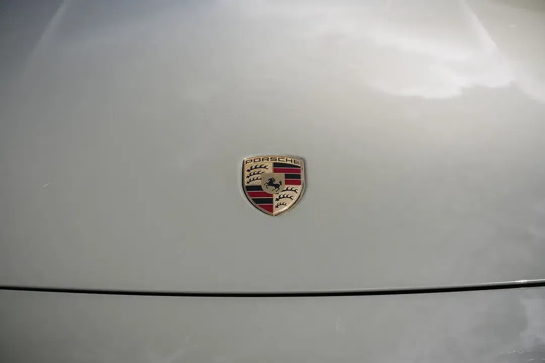 Porsche 992 - Thumbnail 13