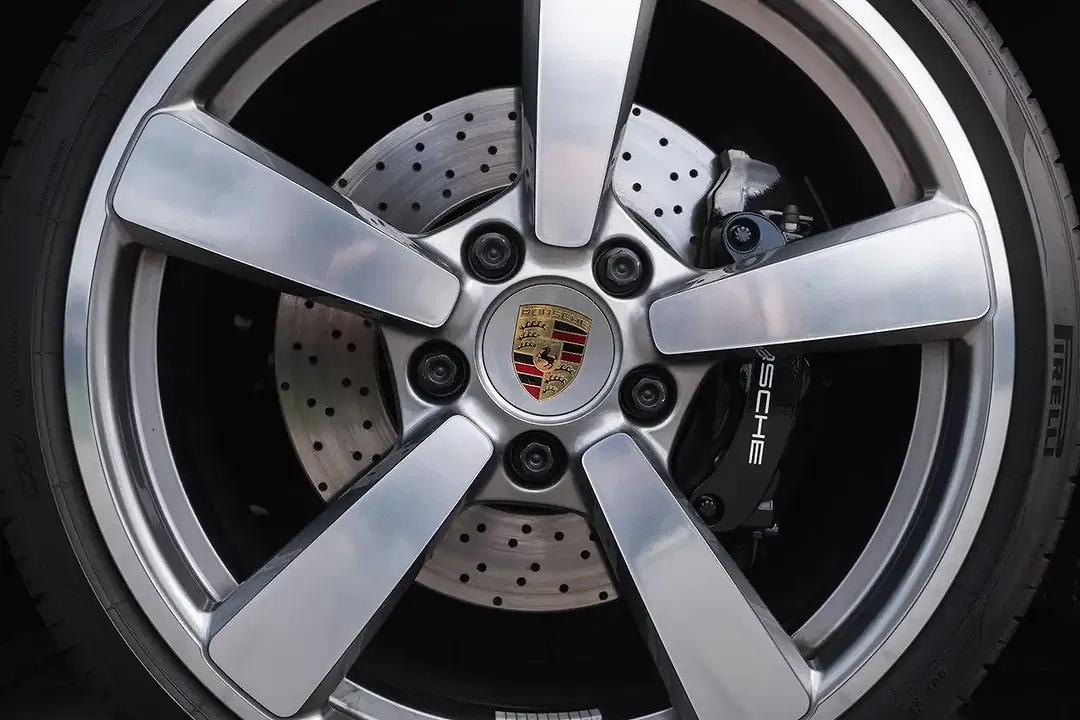 Porsche 992 - Thumbnail 14