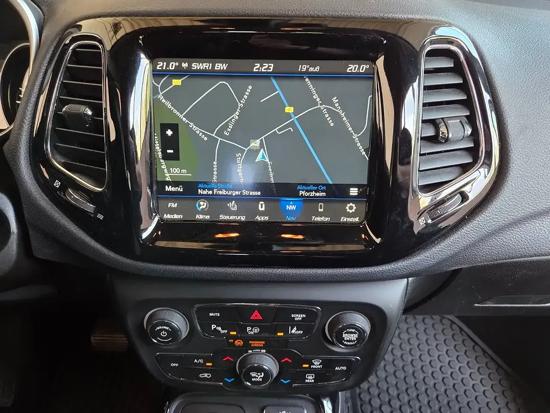 Jeep Compass - Thumbnail 14