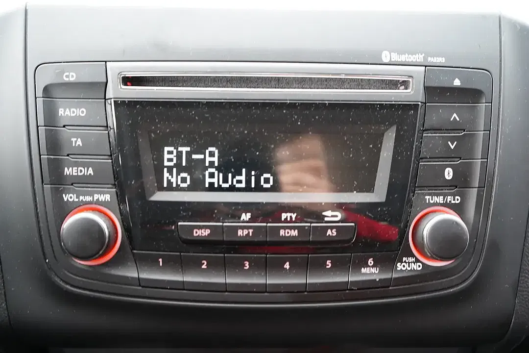 Suzuki Swift - Thumbnail 6